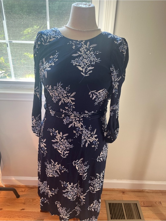 Eliza J Dresses & Skirts - Eliza J Navy and White Floral Midi Dress with Tie Waist